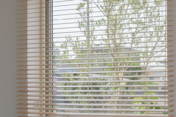 >倉庫からカフェへフルリノベーション